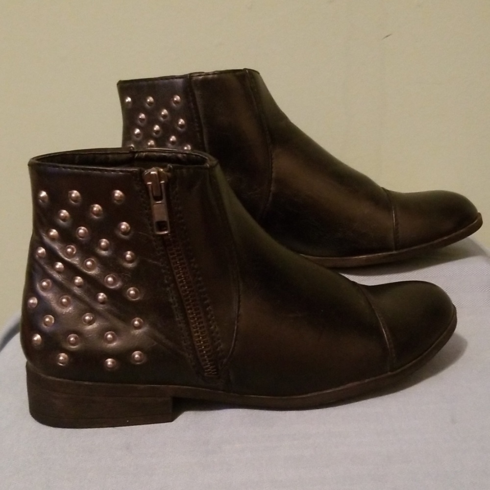 😖Madden Girl Boots